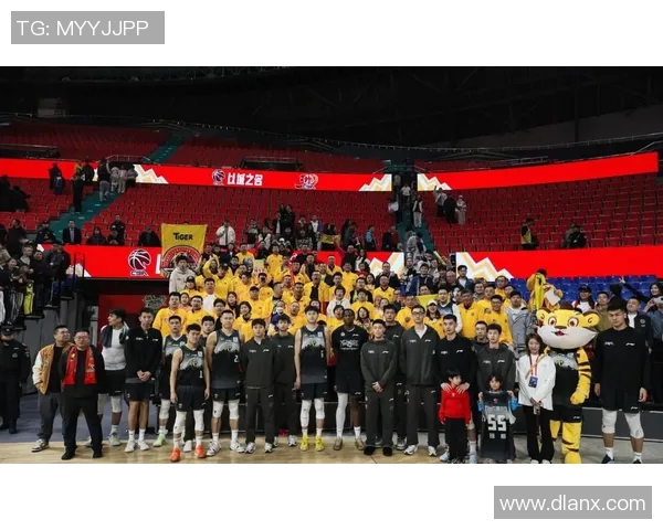 CBA明星篮球赛是否继续举办球迷期待精彩对决与明星球员的精彩表现