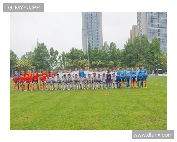 足球明星带孩子出国的精彩瞬间与亲子旅行故事分享